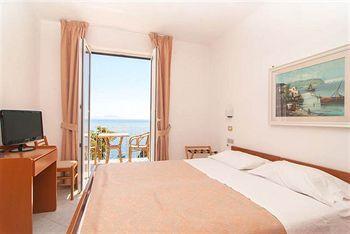 La Ninfea 3* Ischia