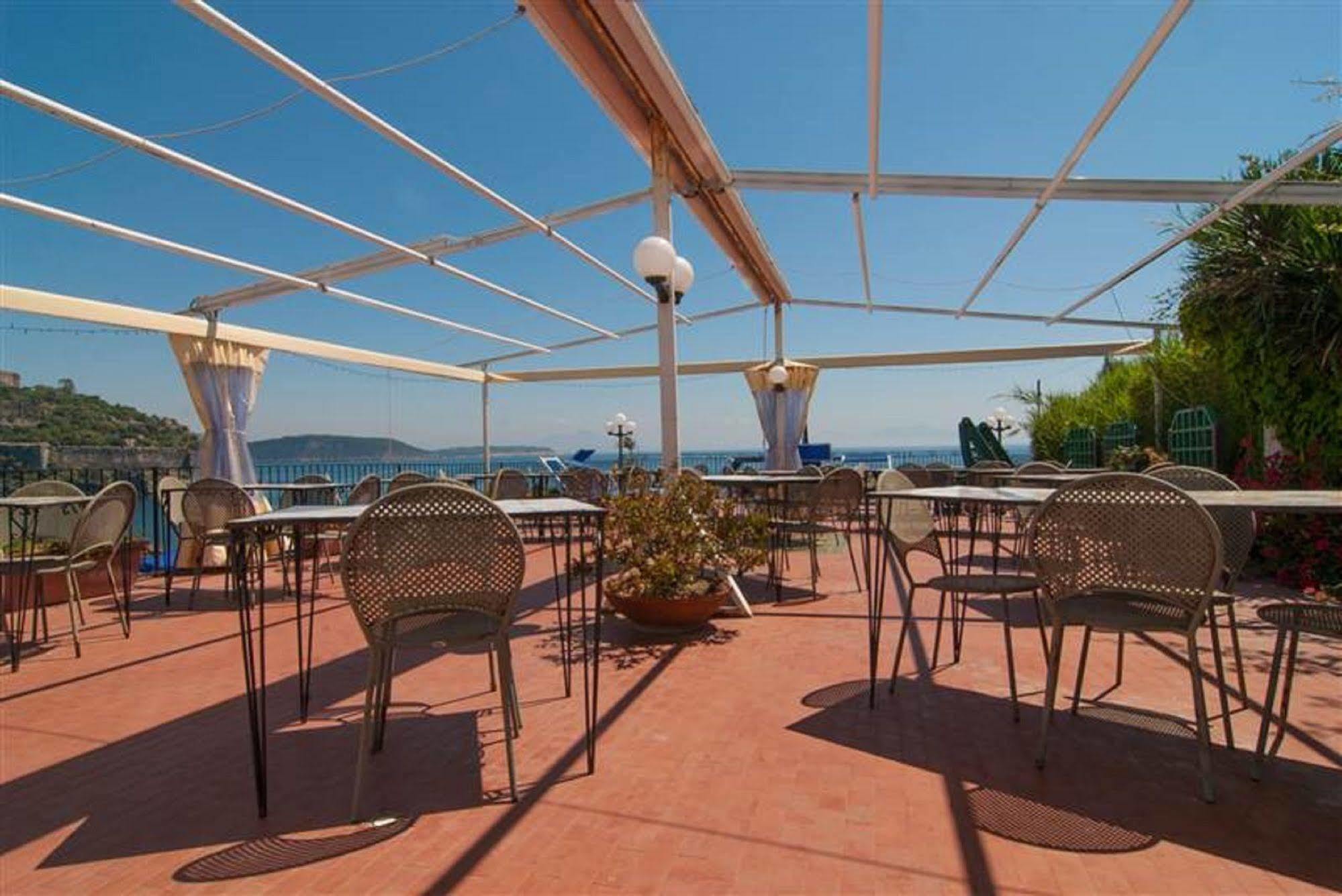Hotel La Ninfea 3*
