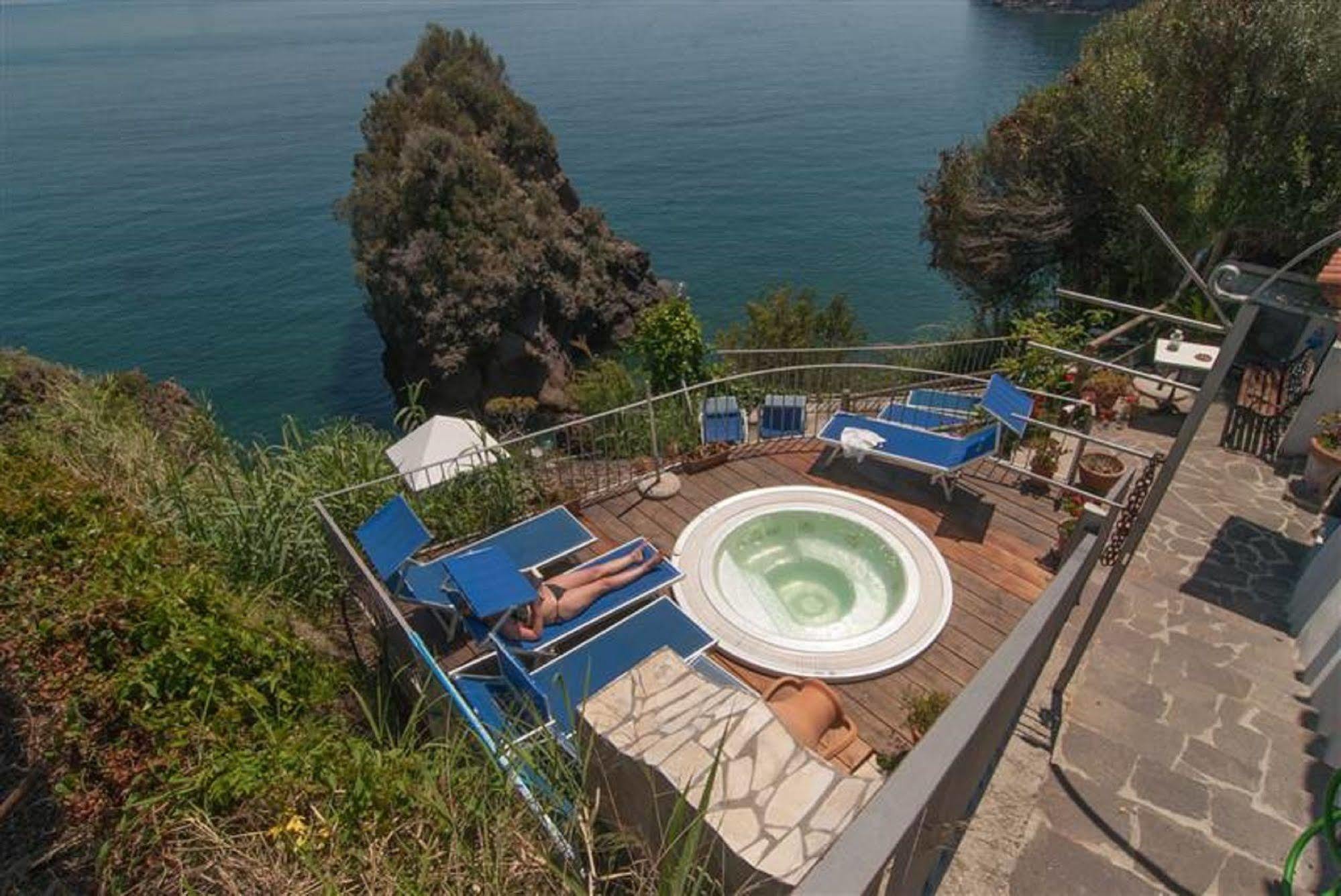 La Ninfea 3* Ischia